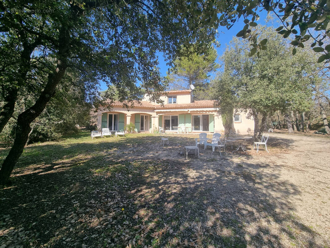 Maison à REGUSSE
