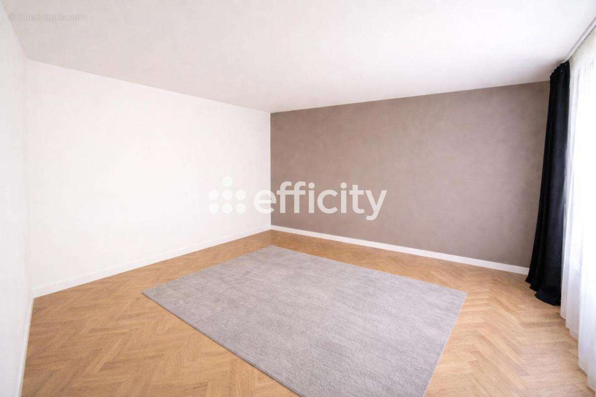 Appartement à ARPAJON