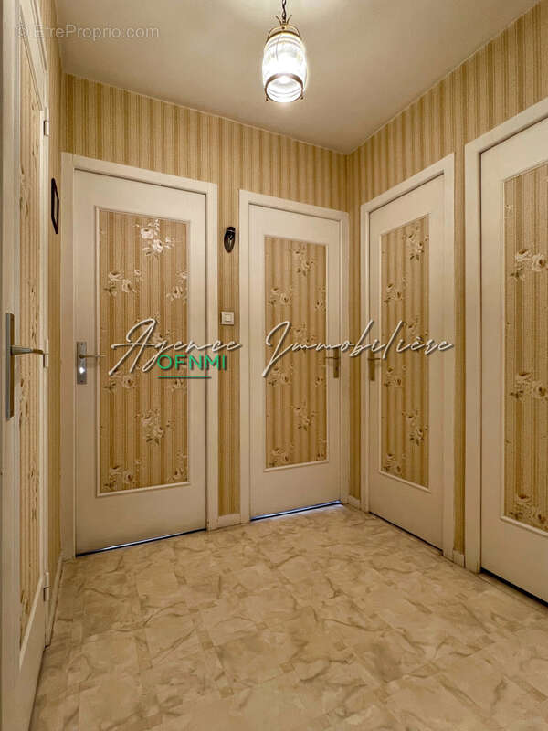 Appartement à SAINT-ETIENNE
