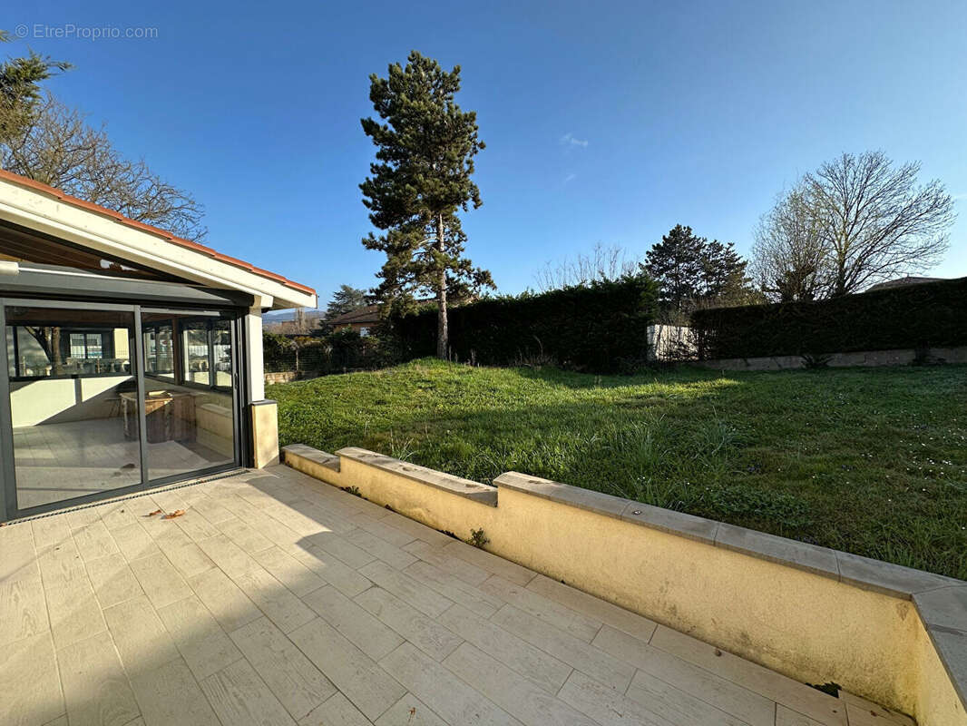 Maison à CHAMPAGNE-AU-MONT-D'OR