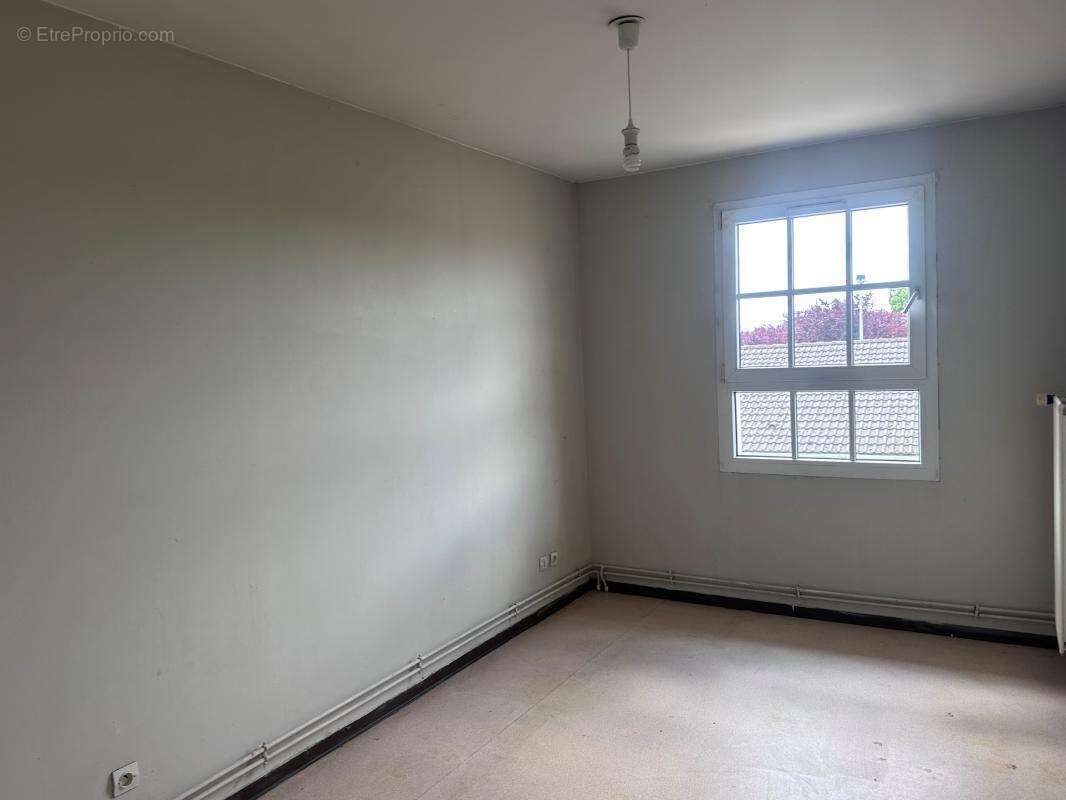 LENS - Maison T5 de 102 m² - photo 6