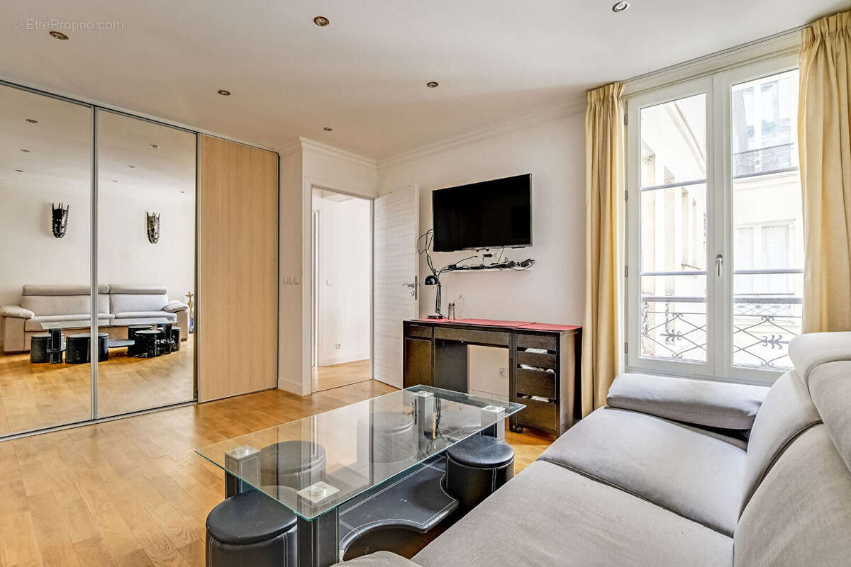 Appartement à PARIS-12E
