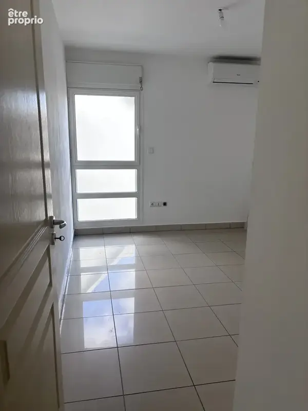 Grand appartement T3  à Saint-Denis - photo 8