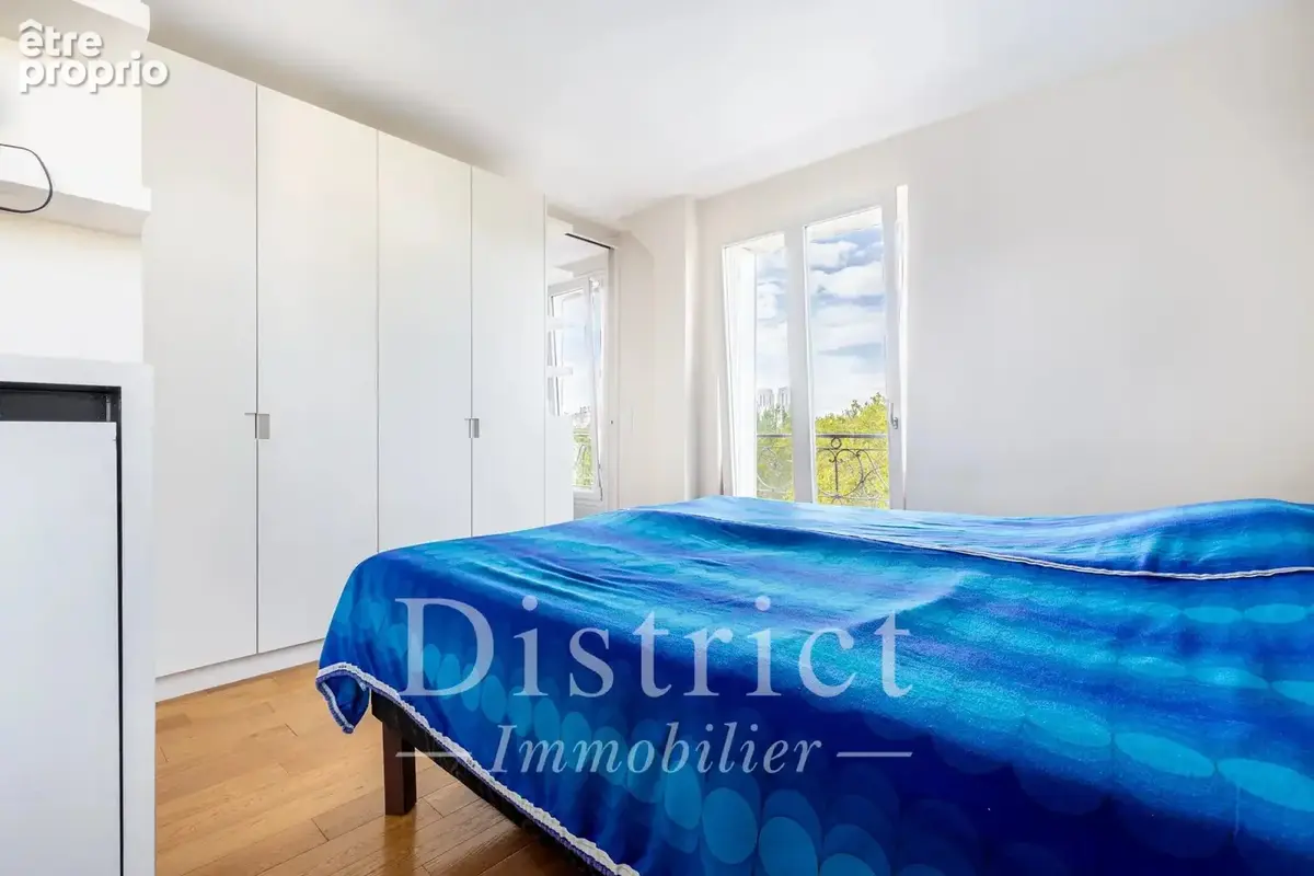 Marais-Ile Saint Louis. Appartement de 4 pièces de 86m² aux vues panoramiques. - photo 7