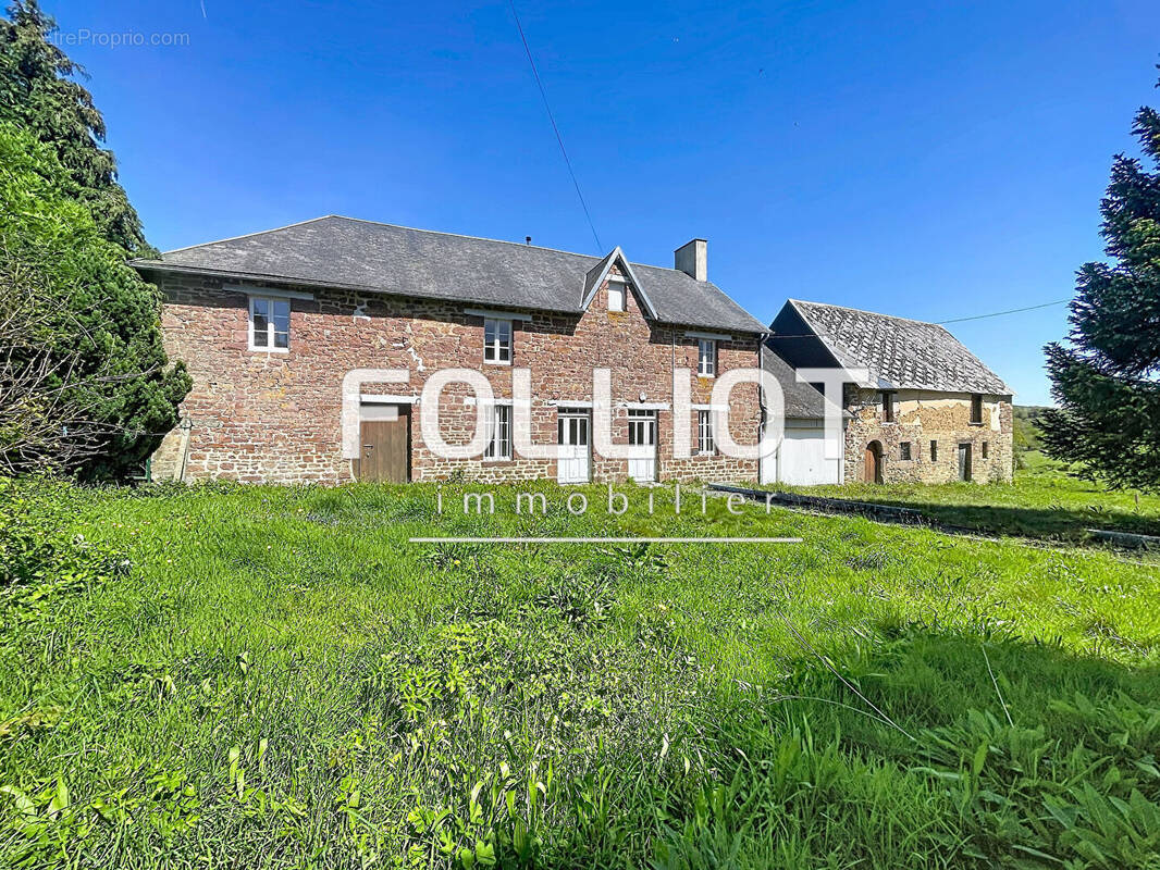 Maison à NOTRE-DAME-DE-CENILLY