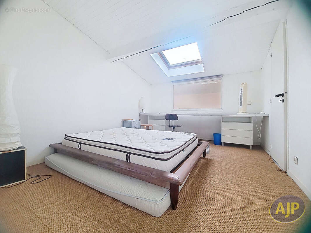 T3 Bordeaux-Duplex 71m²- Dernier Etage - photo 7