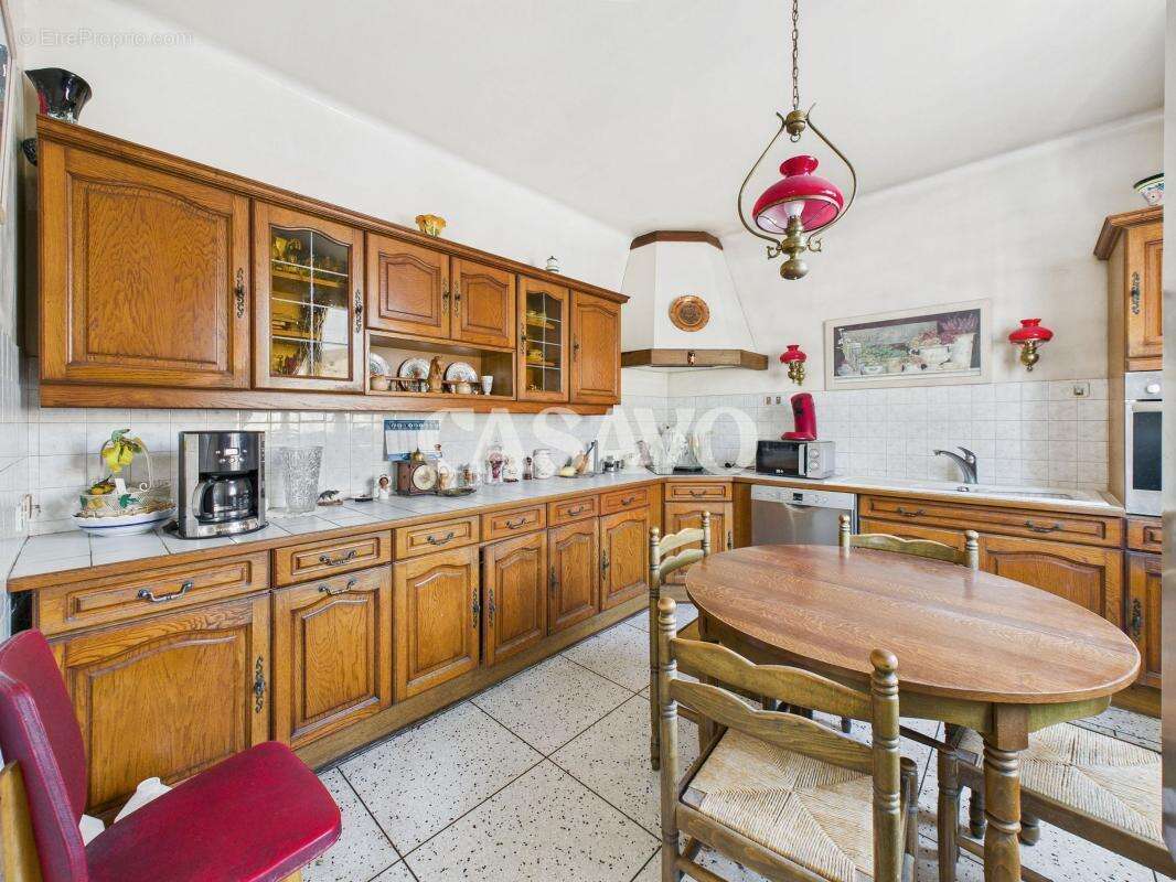Maison à VILLENEUVE-LE-ROI