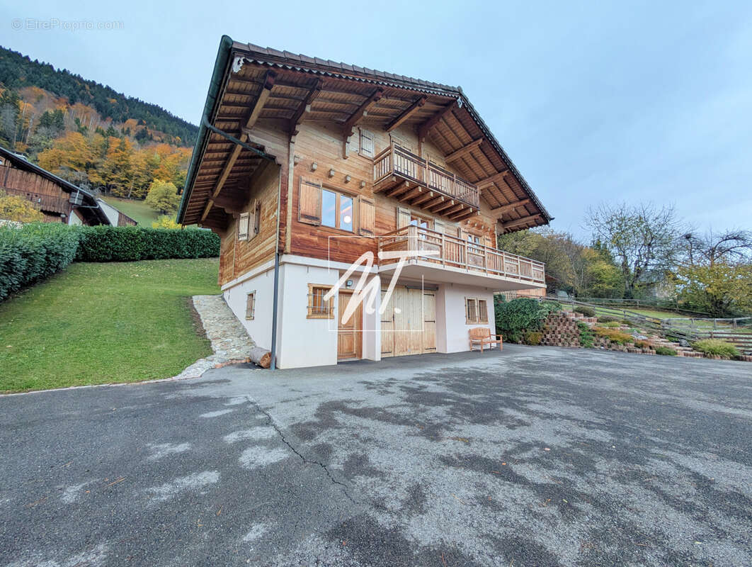 Maison à TANINGES