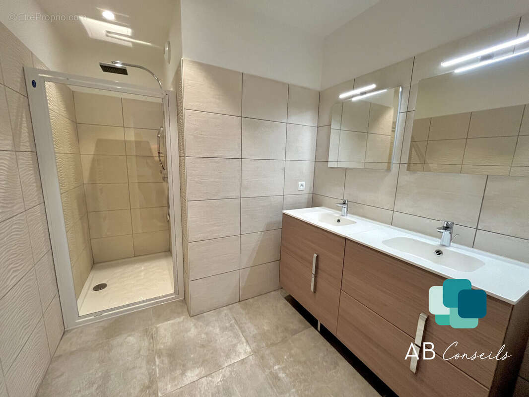 Appartement à MONT-SAINT-AIGNAN