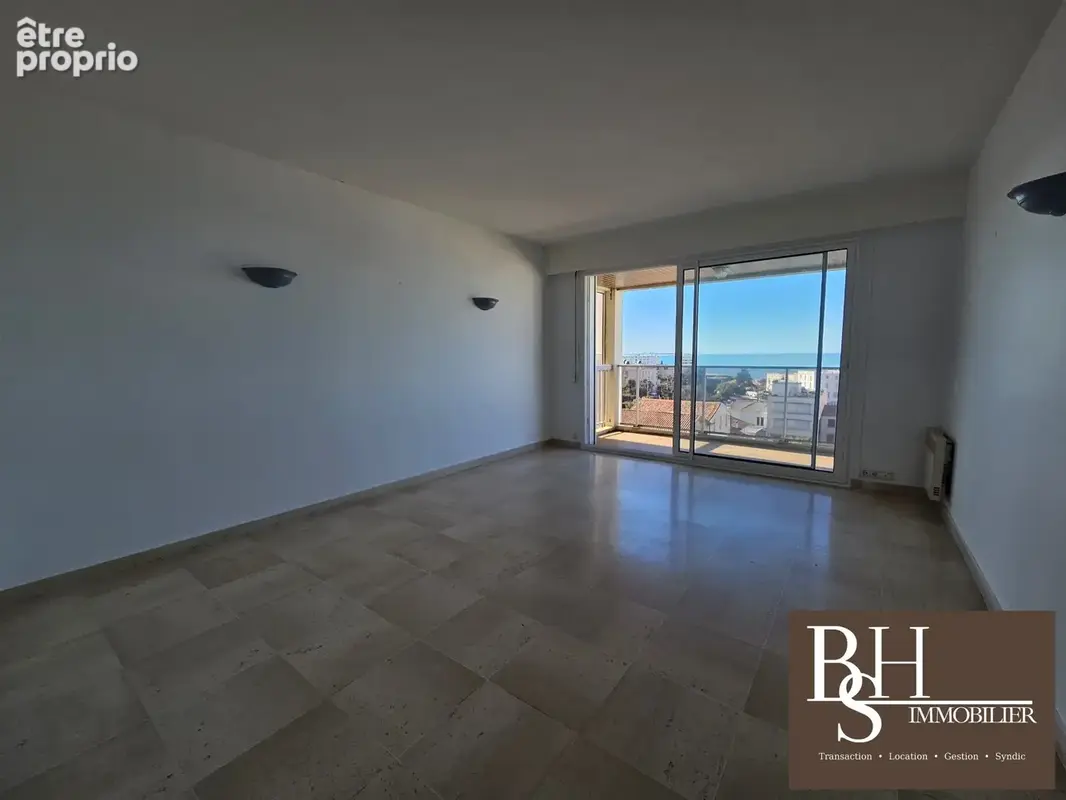 Appartement 3 pièces 58 m² à vendre à Royan (17200) - photo 2