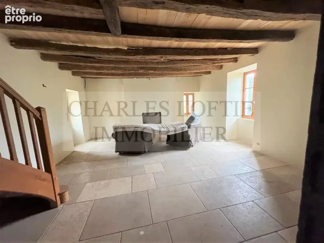 Superbe ensemble en pierre sur 2.9 ha de terrain - photo 9
