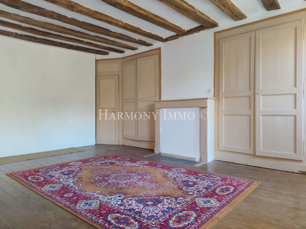 Maison à LONGNY-AU-PERCHE