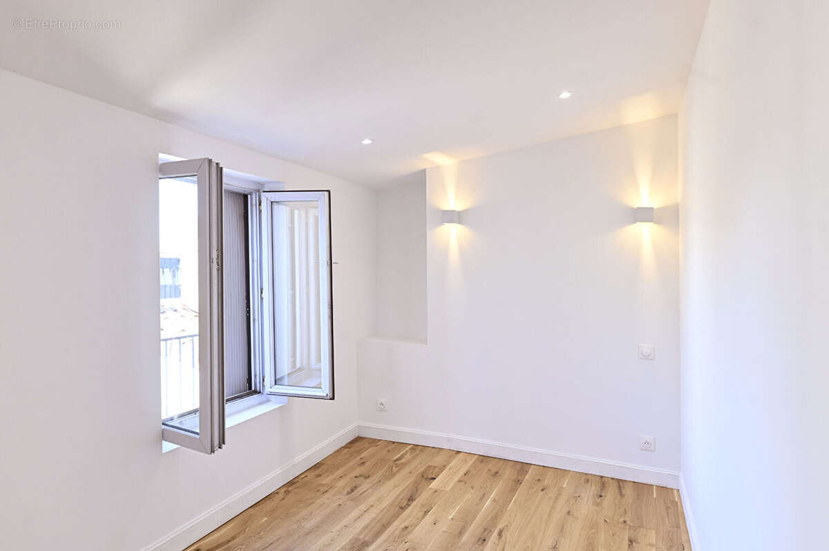 Bordeaux Coeur Chartrons - Appartement T3 de 70 m² entièrement rénové - photo 8