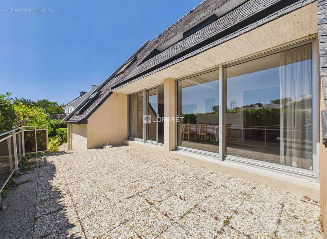 Maison 7 pièce(s) 162m2 -  ELLIANT - photo 19