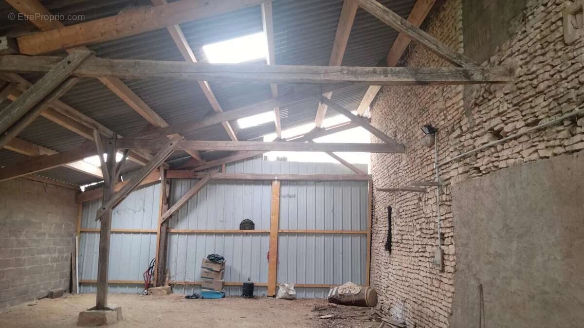 Grange + terrain constructible 2mns centre - photo 4