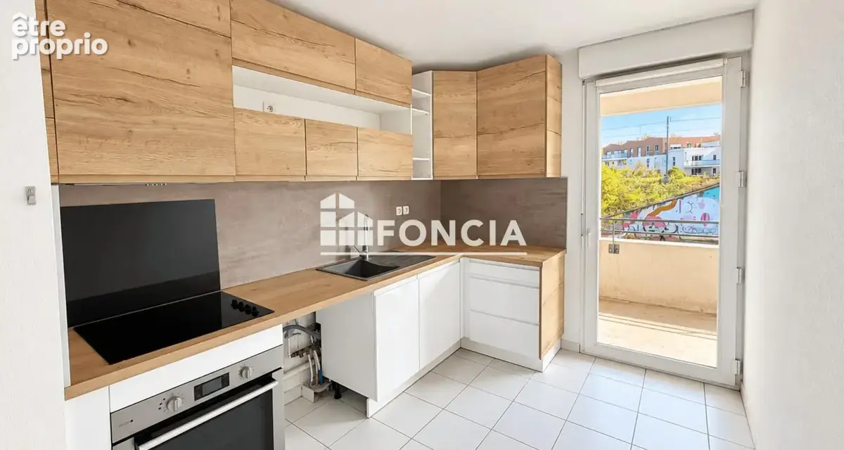Appartement proche du centre-ville, environ 85 m², résidence avec piscine sécurisée - photo 6