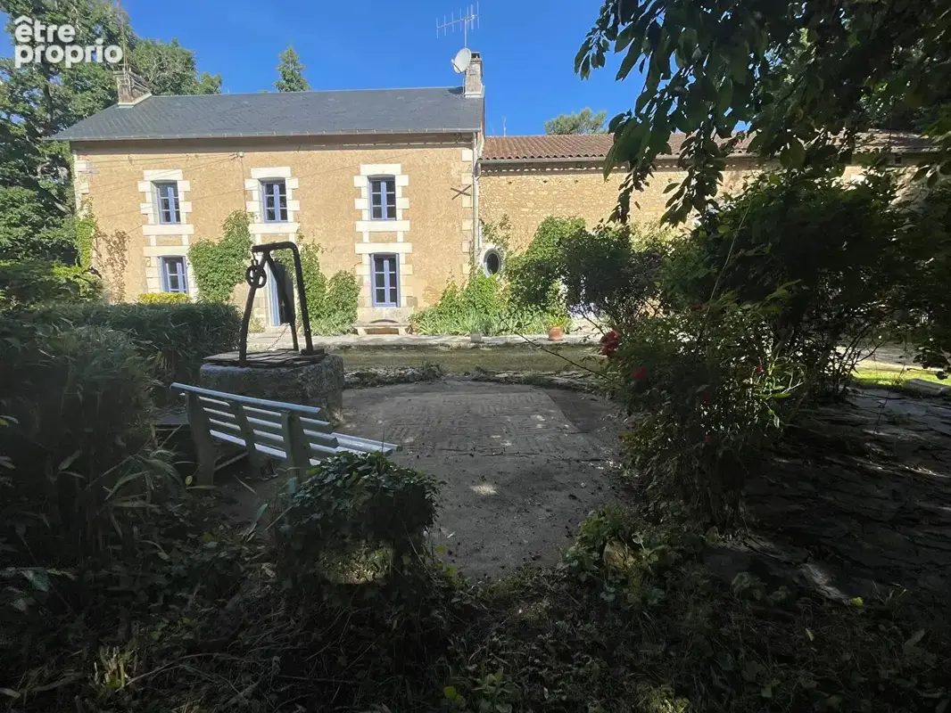 Pouillé - Maison Poitevine 6 pièce(s) 189 m2 - photo 4