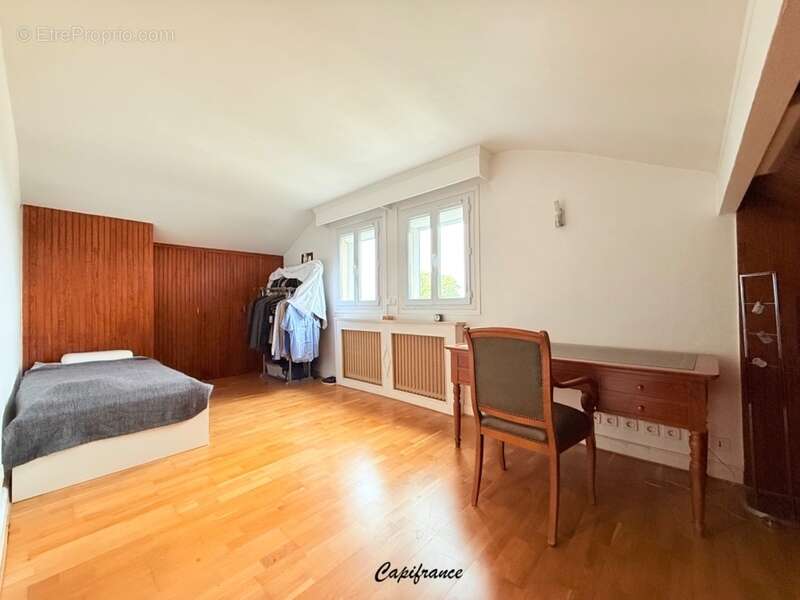 Maison à vendre - 5 pièces GAGNY (93) - 150m² - photo 10