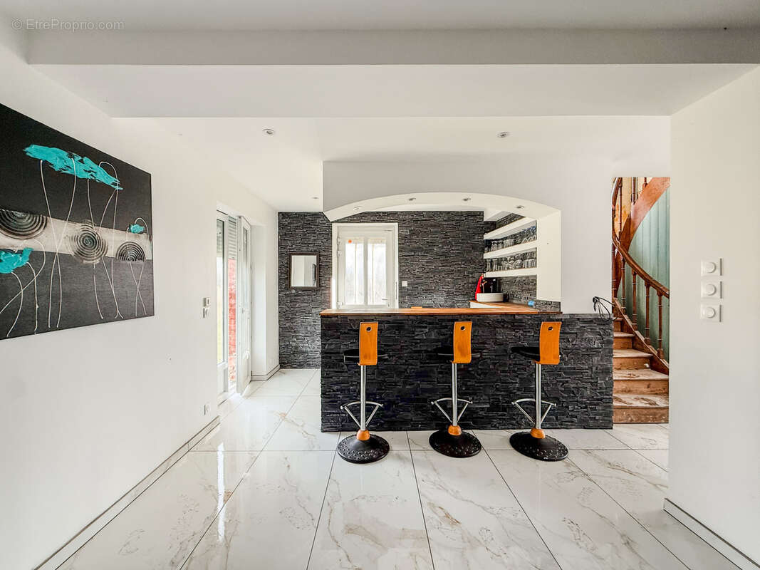 Maison à MEHARICOURT