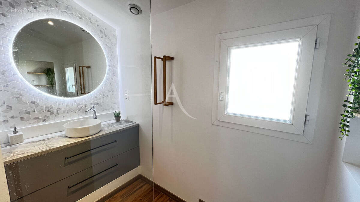 Maison à SAINT-SULPICE-DE-ROYAN