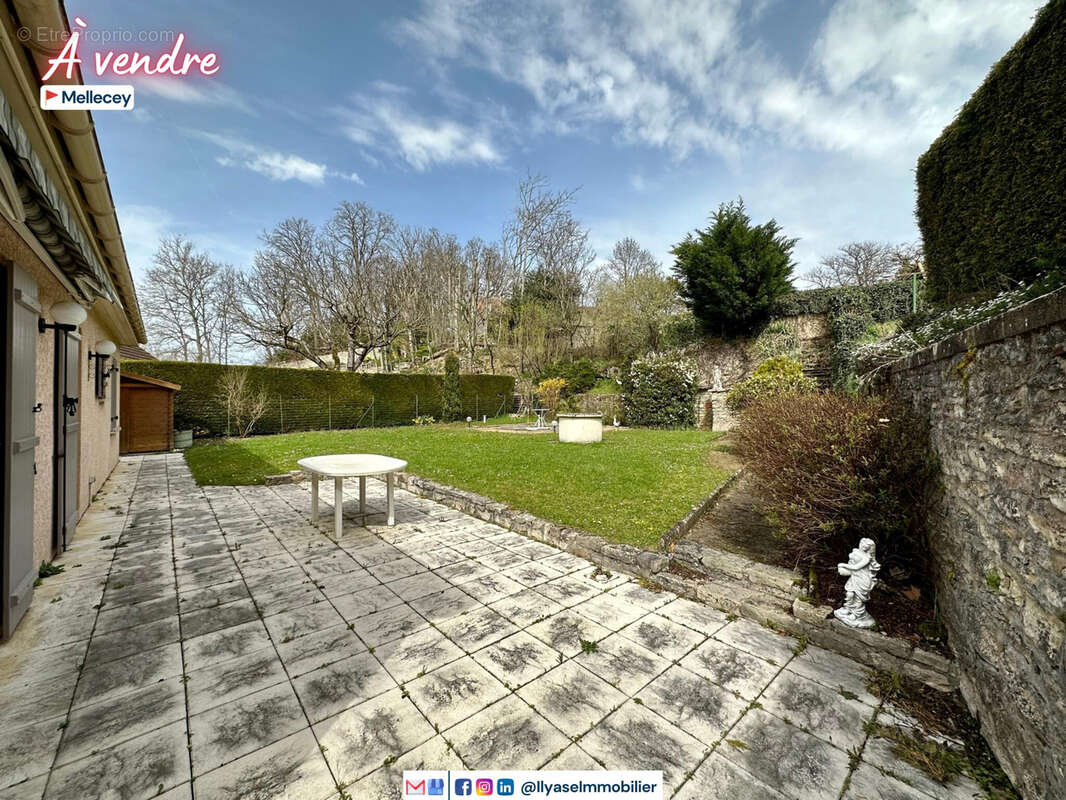 Maison 4 pièces  2 CH + 1 BR  96 M2  760 M2  1 GARAGE - photo 6