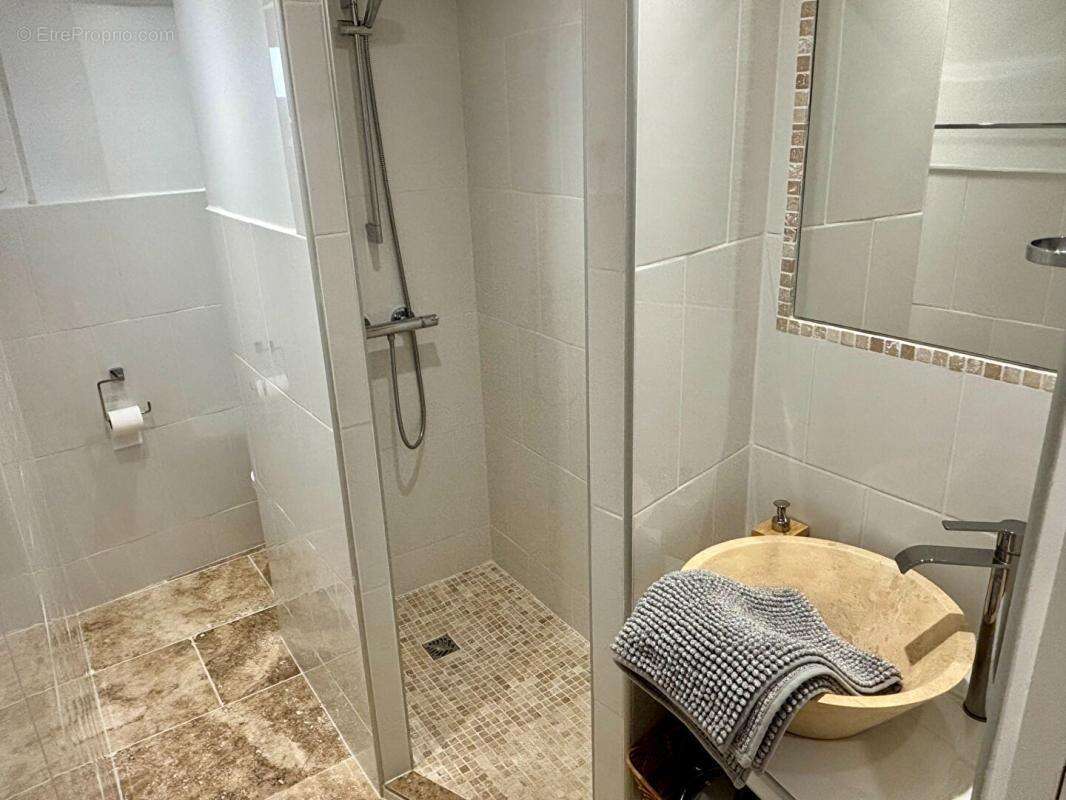 Maison en pierre rénovée avec piscine - photo 12