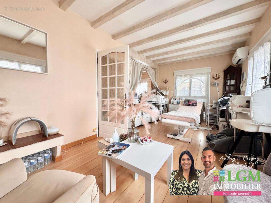 Maison familiale 2 grands appartements, grande terrasse et terrain divisible de 927 m² - photo 6