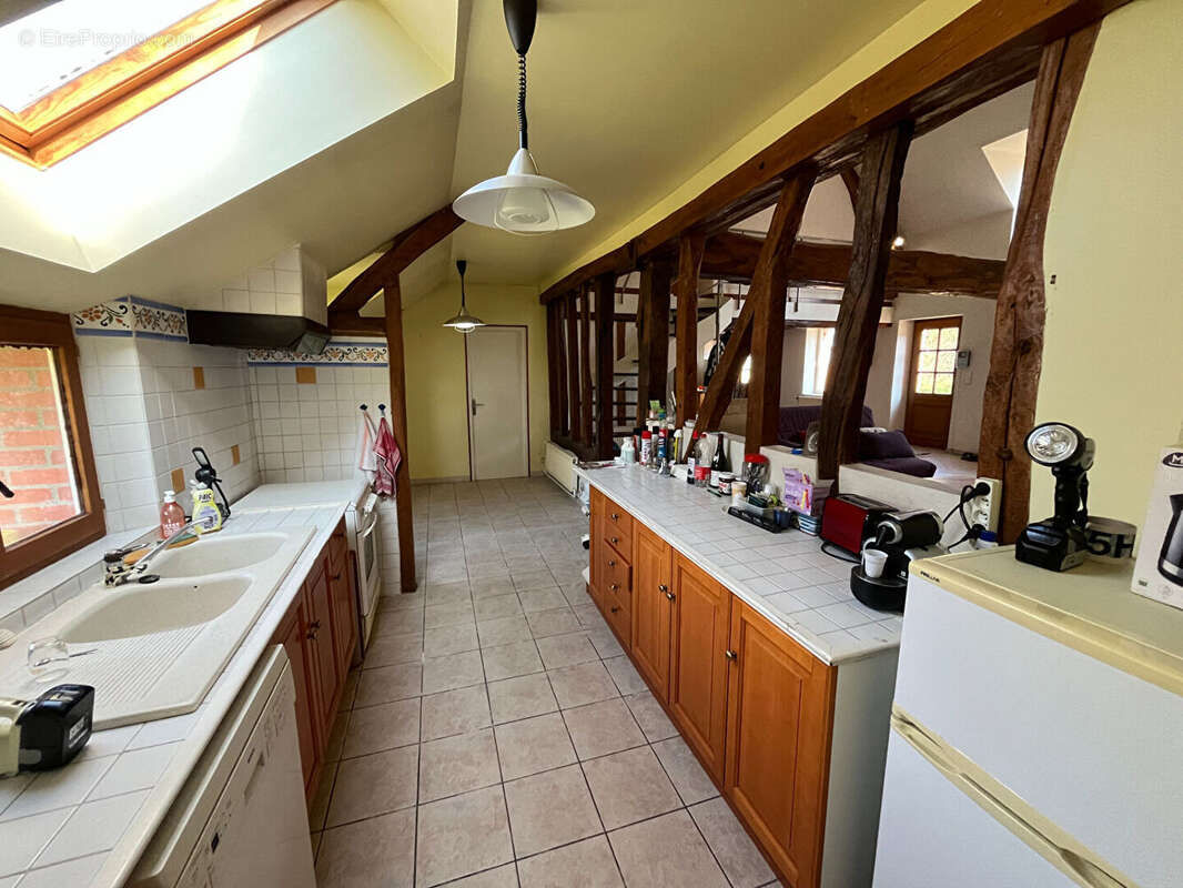 Maison à CHEVILLON-SUR-HUILLARD