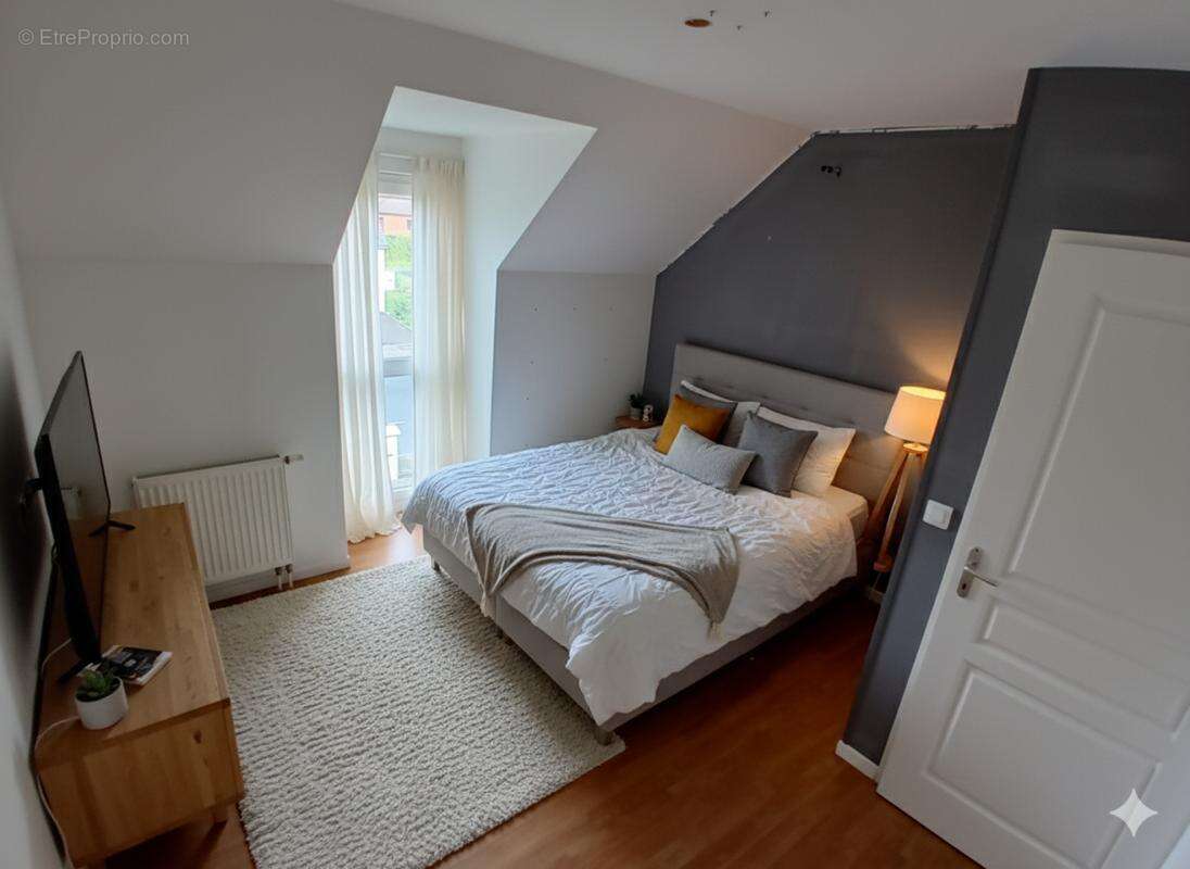 Maison à NEUVILLE-SAINT-REMY