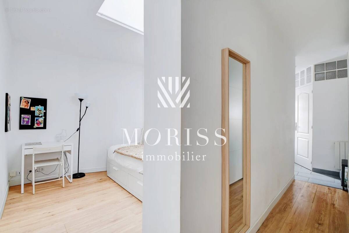 Appartement à PARIS-17E