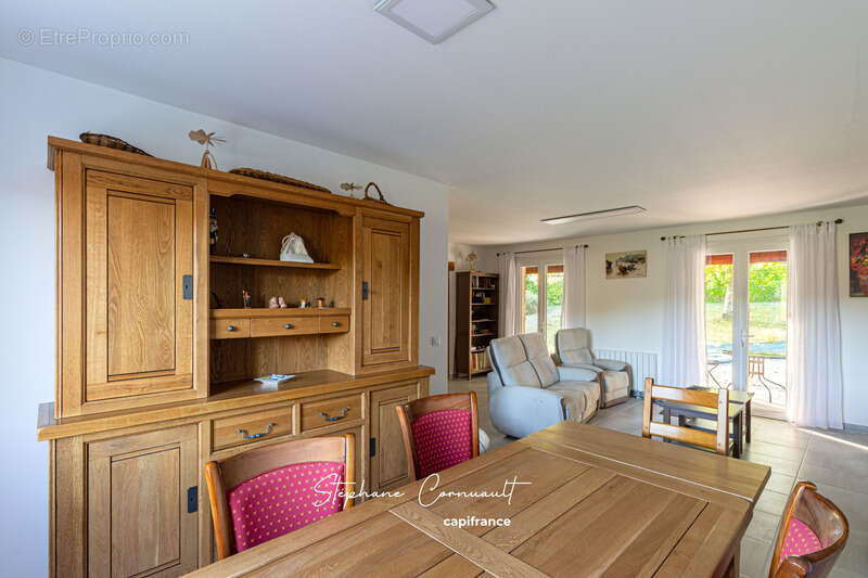 Maison à SAINT-GERMAIN-DU-SALEMBRE