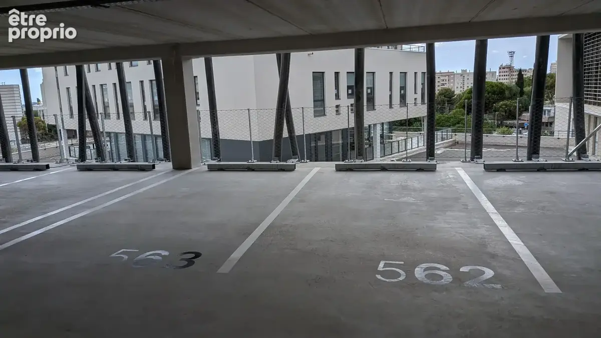 Emplacement de parking La Loubière - photo 3