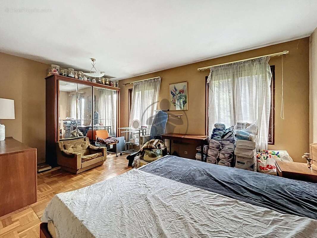 Maison à SAINT-QUENTIN