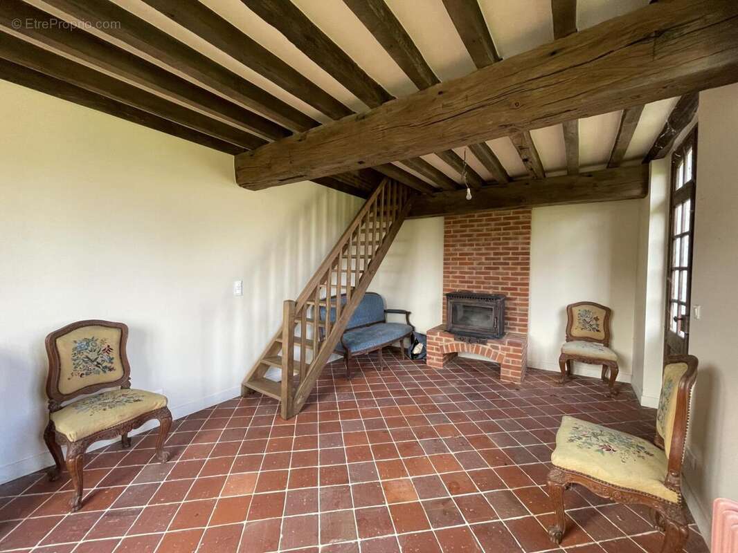 Maison à FOUCAUCOURT-HORS-NESLE