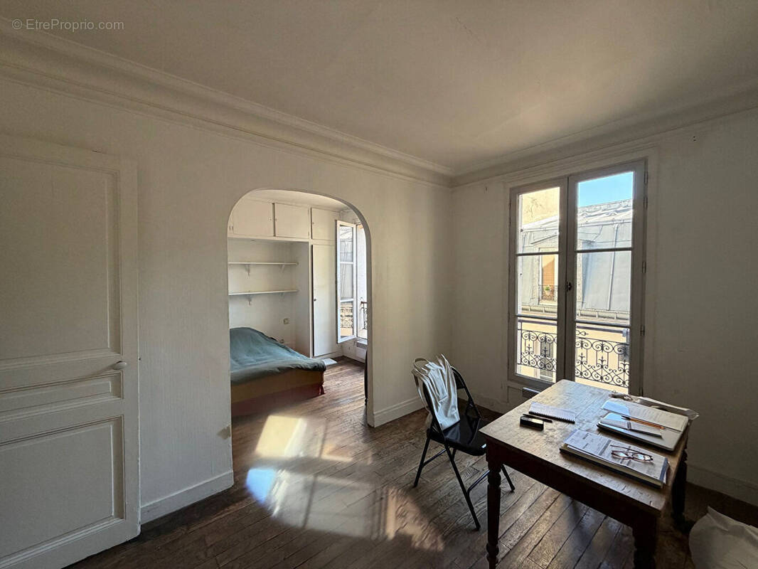 Appartement à PARIS-18E