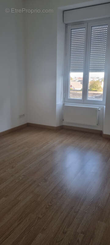 Appartement à COMMENTRY