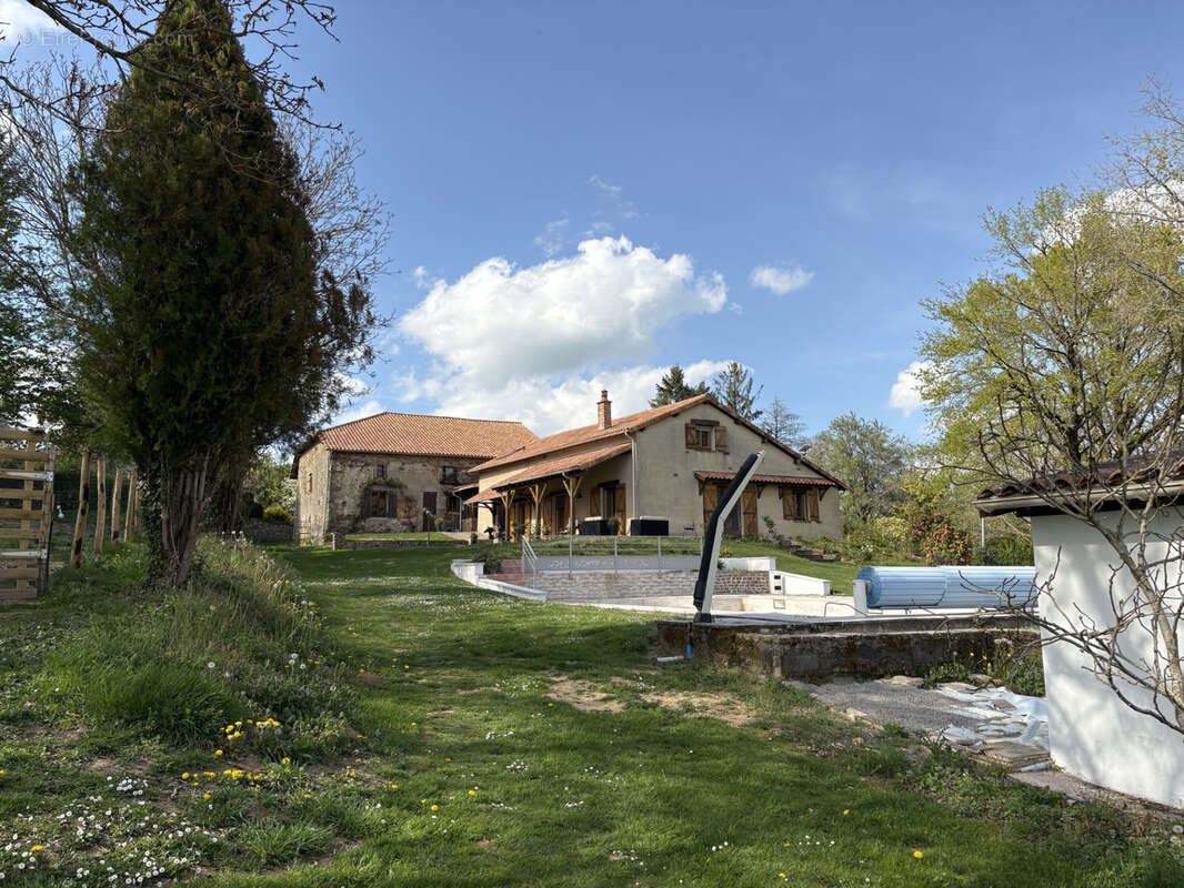 Maison à NEXON