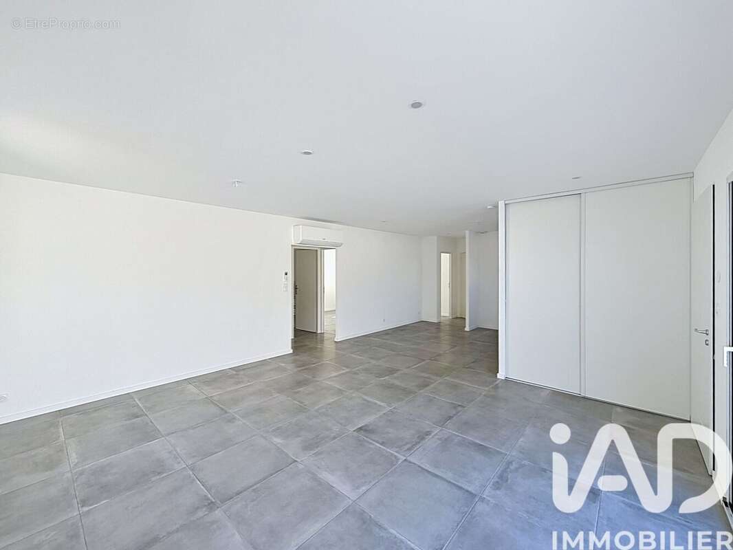 Photo 4 - Maison à SAUVIAN