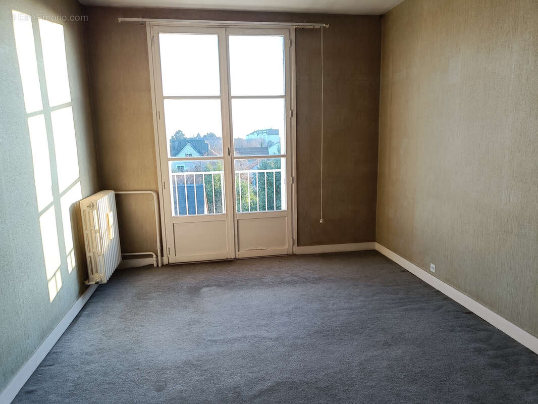 Appartement à SAINT-CYR-SUR-LOIRE