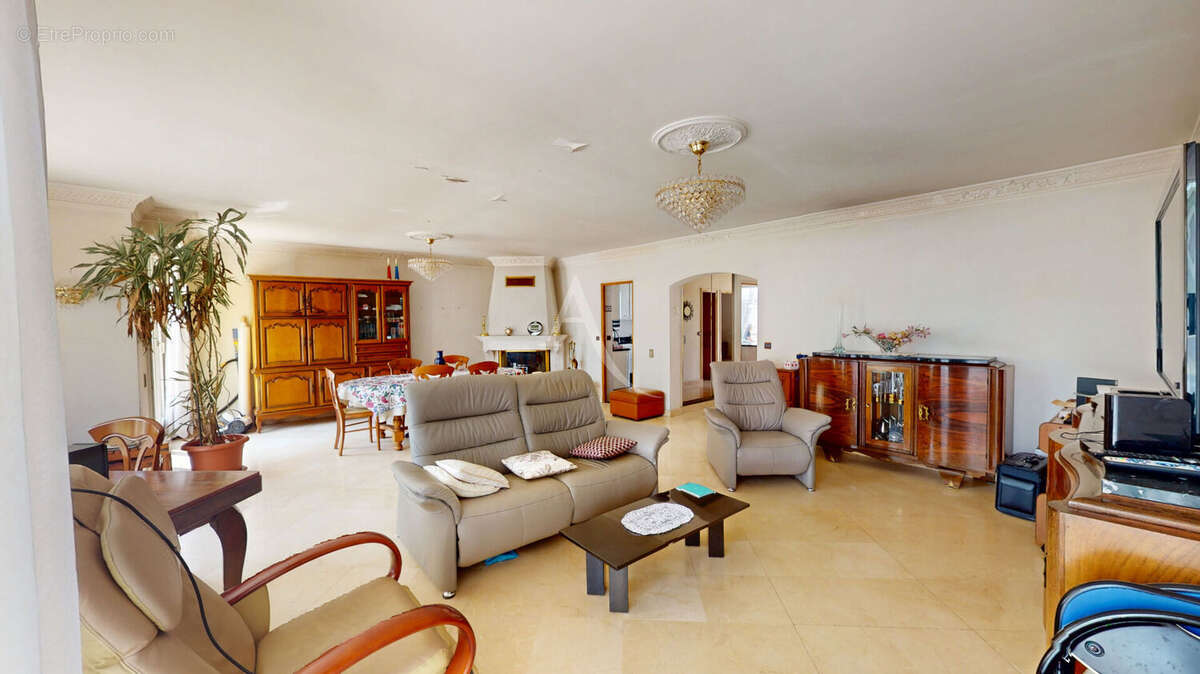 Maison à ROSNY-SOUS-BOIS