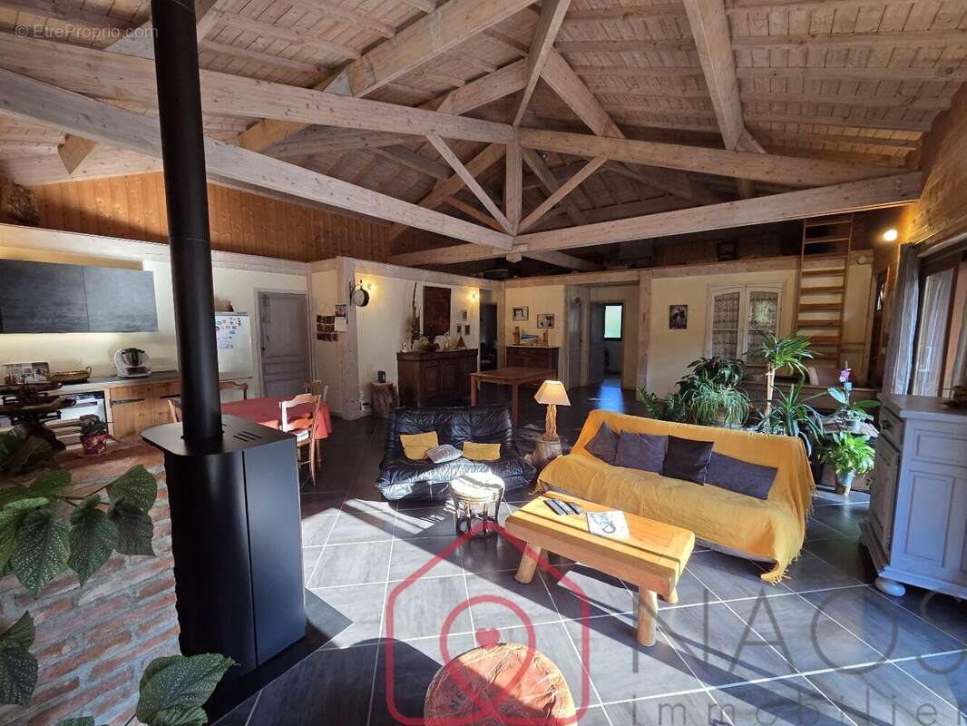 Maison à LABOUHEYRE