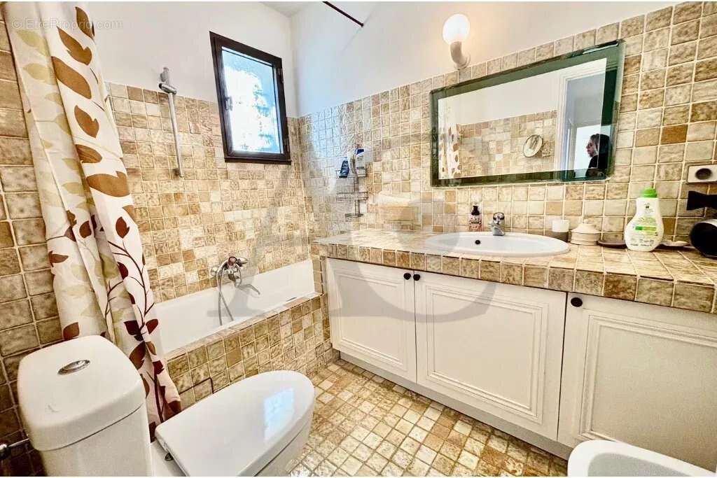 Maison à VILLENEUVE-LOUBET