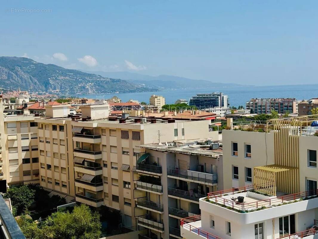 Appartement à ROQUEBRUNE-CAP-MARTIN