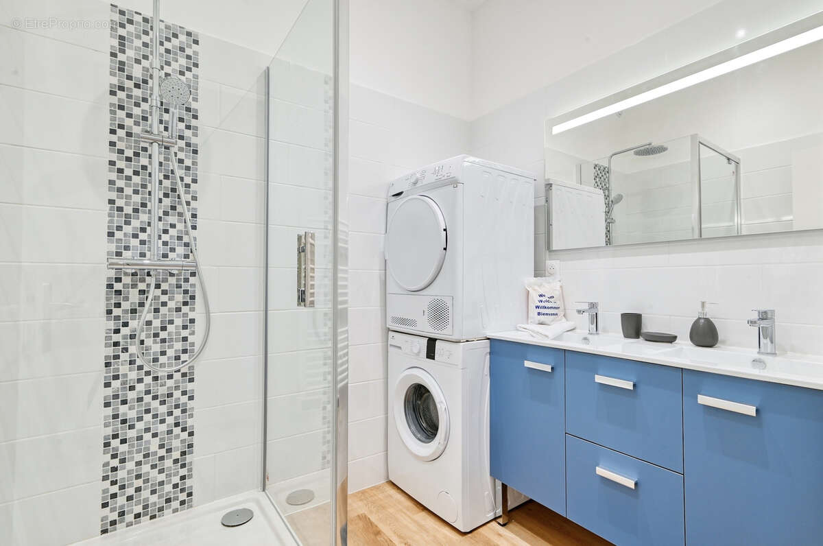 Appartement à MARSEILLE-4E