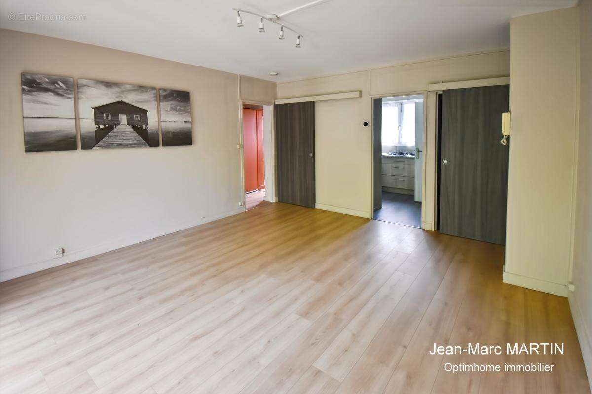 89 000 € – Appartement 2 pièces avec balcon et cave à Wattrelos - photo 7