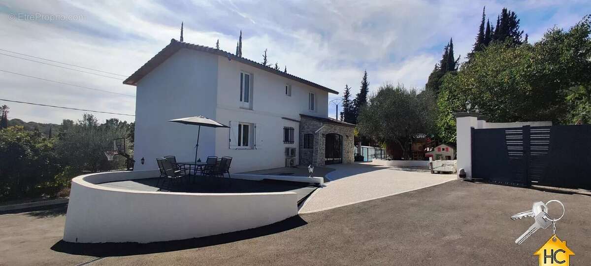 Maison à GRASSE