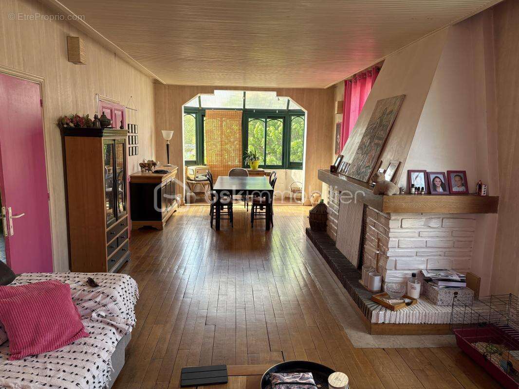 Maison à BRIENON-SUR-ARMANCON