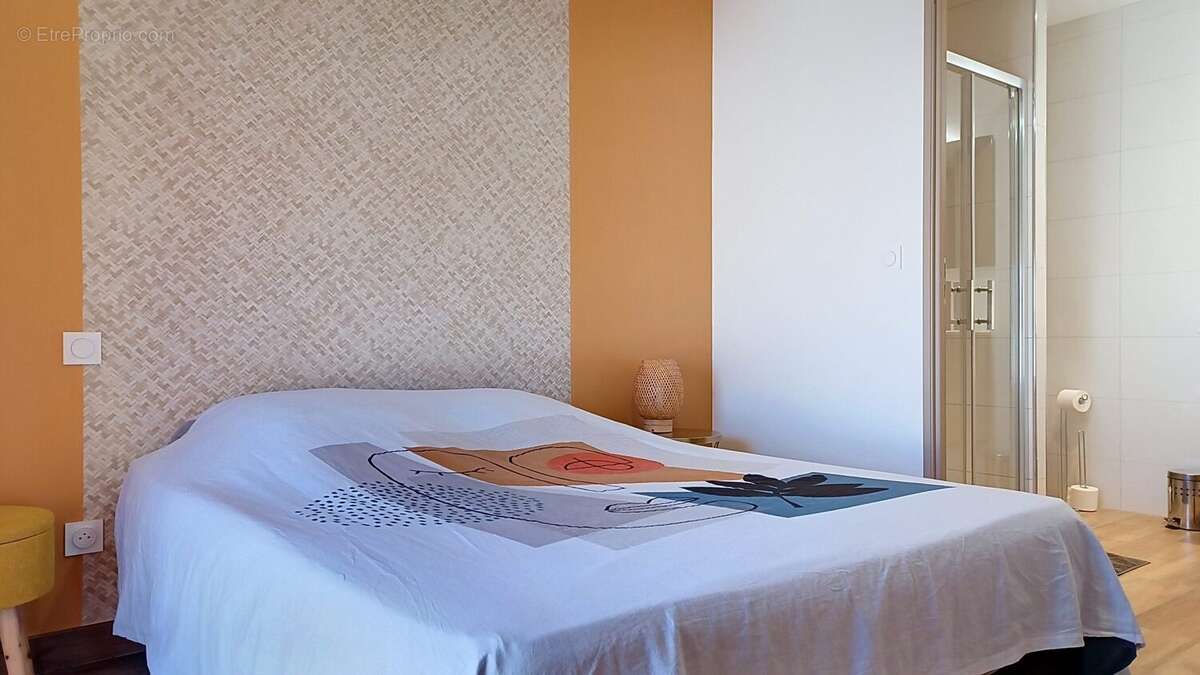 Appartement 350 m² à Albi  - photo 6