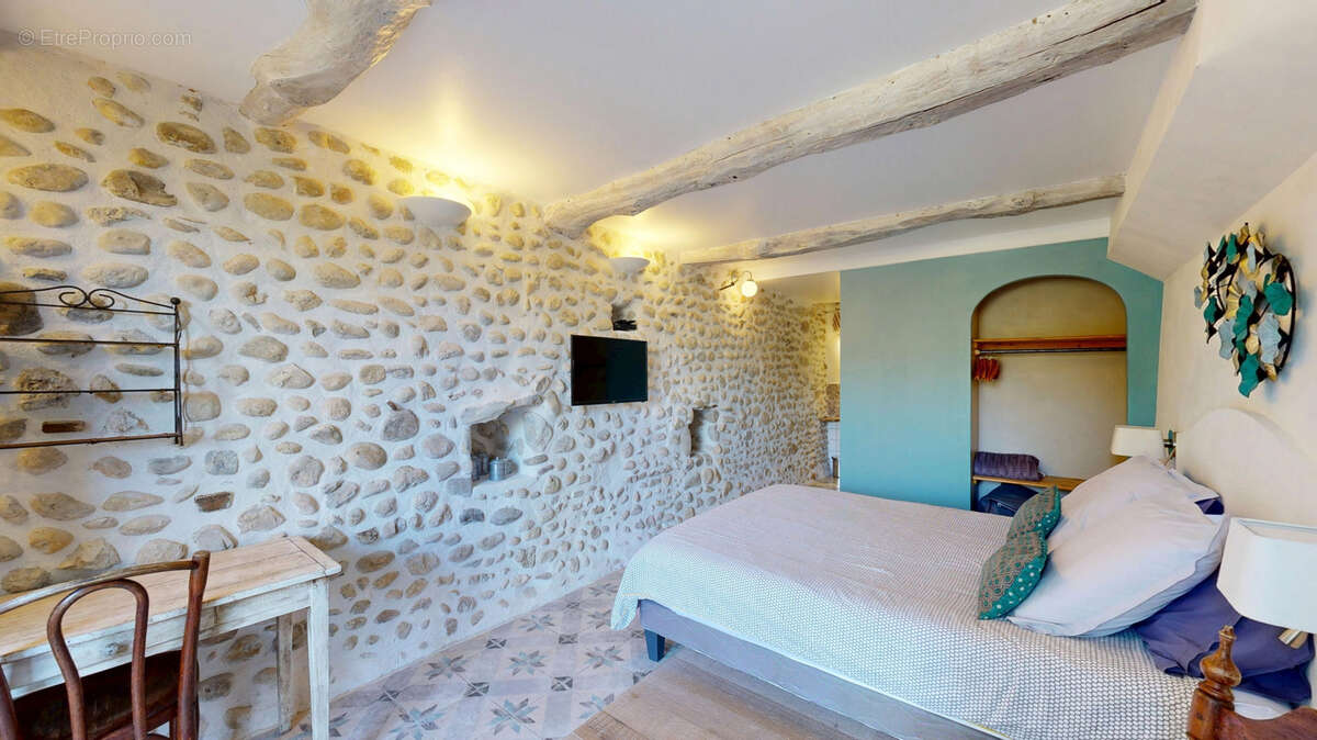 Maison à ALLEMAGNE-EN-PROVENCE