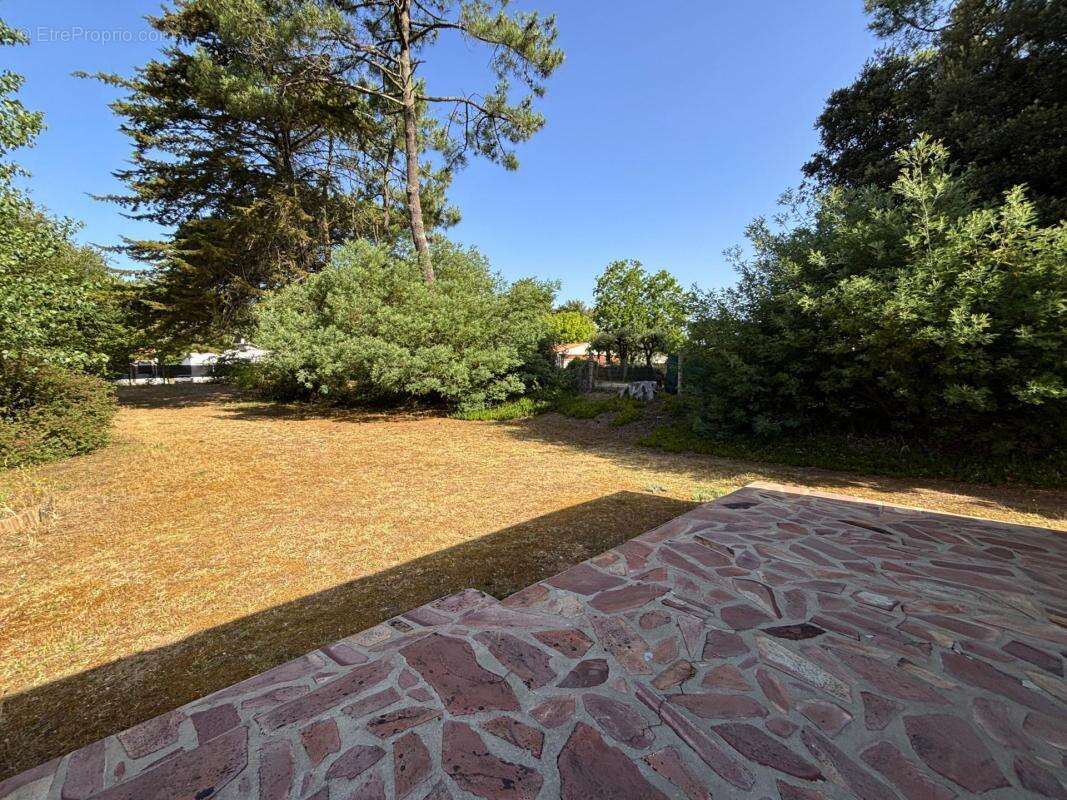 Maison de plain-pied 65 m² - LES SABLES D'OLONNE - photo 8